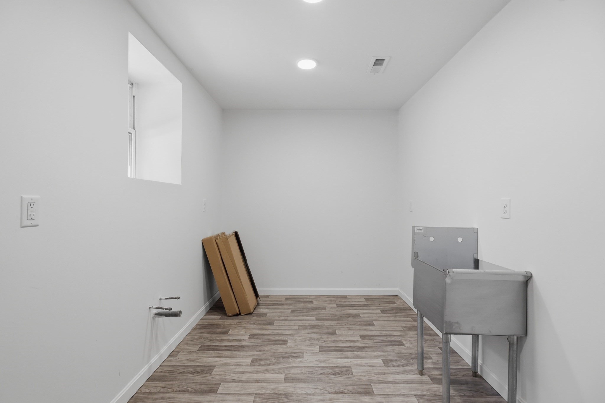 649 Main Street, Waltham, MA 02451 - Image 22