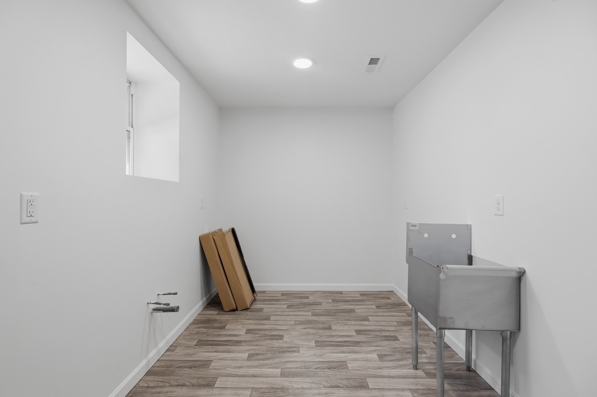 649 Main St, Waltham, MA 02451 - Image 22
