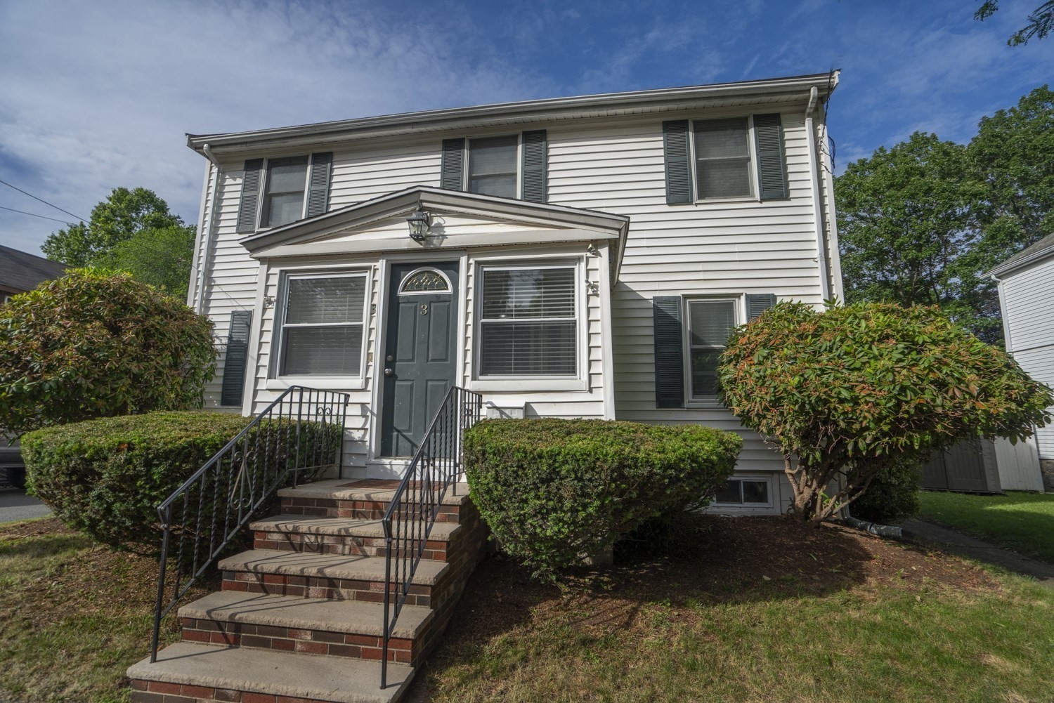 3 Winnegance Ave, Peabody, MA 01960