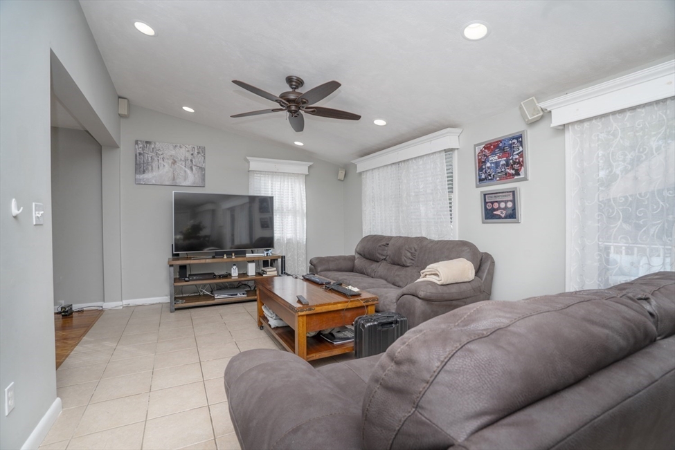 3 Winnegance Ave, Peabody, MA Image 11