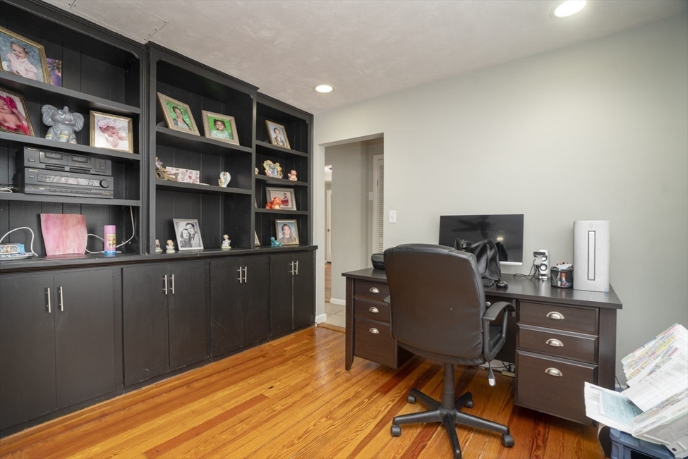 3 Winnegance Ave, Peabody, MA Image 17