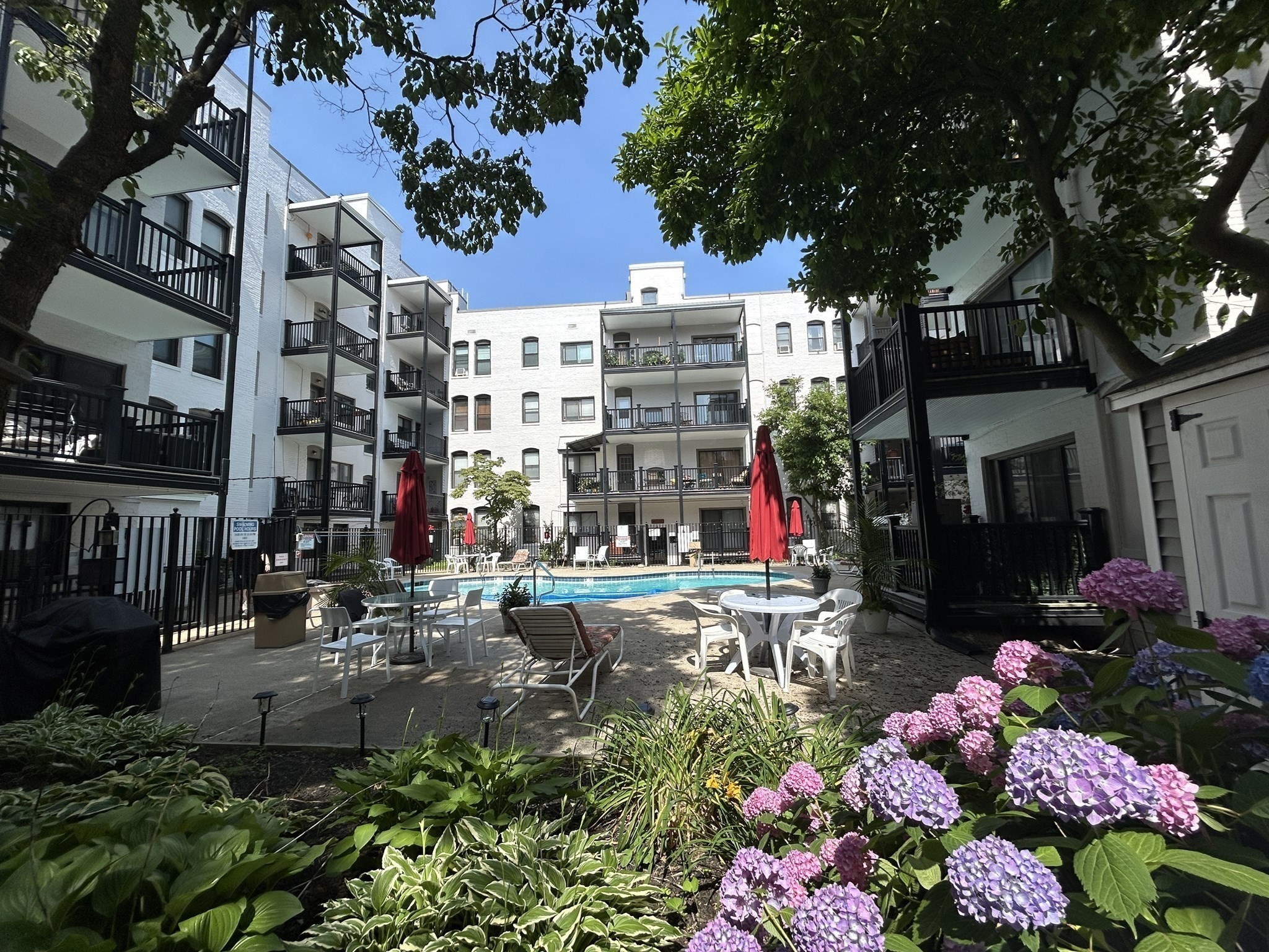 4 Commonwealth Ct Unit 17, Brighton, Boston, MA 02135