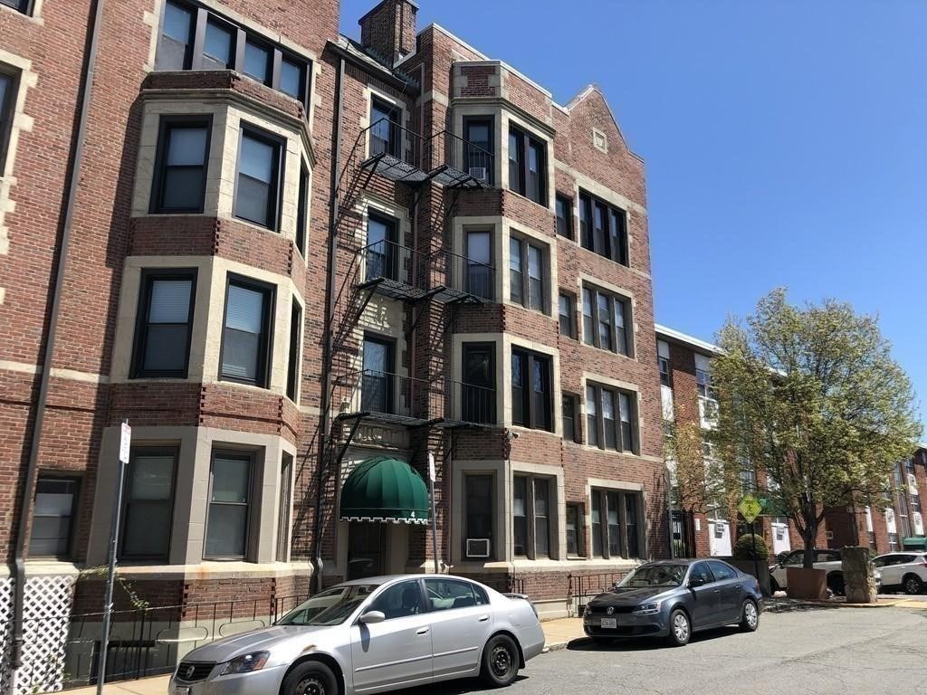 4 Commonwealth Ct Unit 17, Brighton, Boston, MA 02135 - Image 14