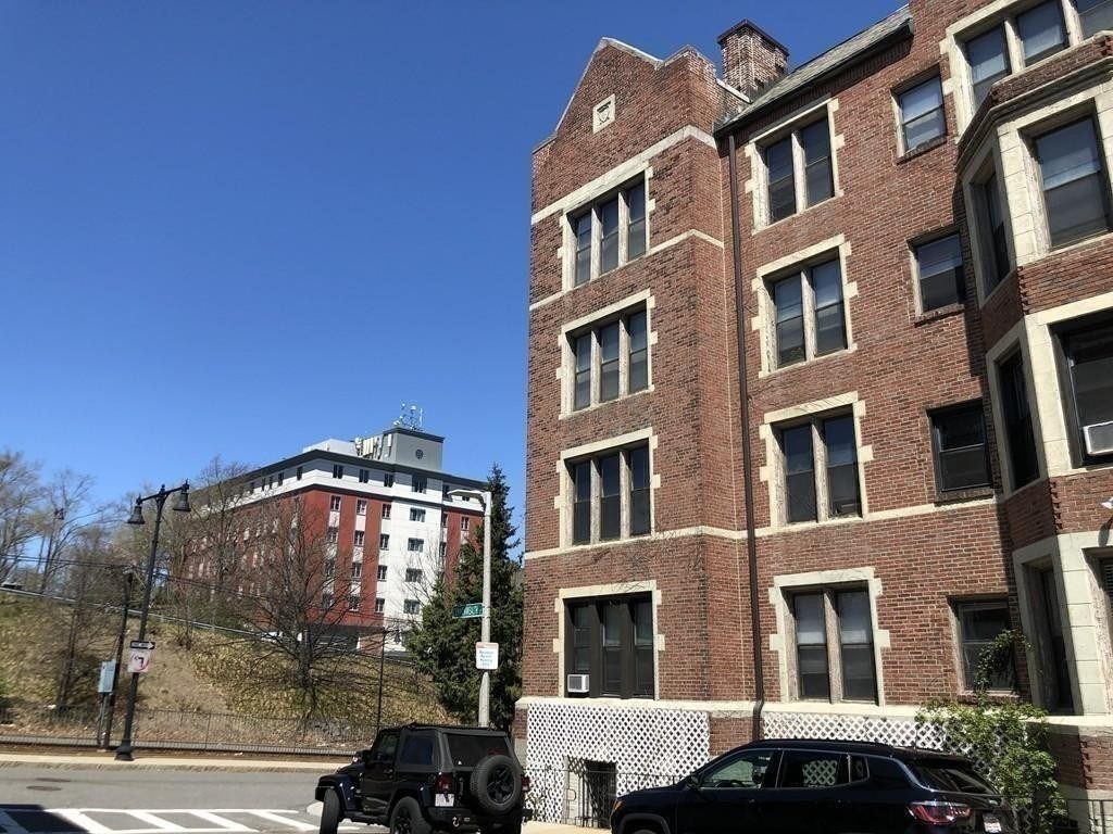 4 Commonwealth Ct Unit 17, Brighton, Boston, MA 02135 - Image 15