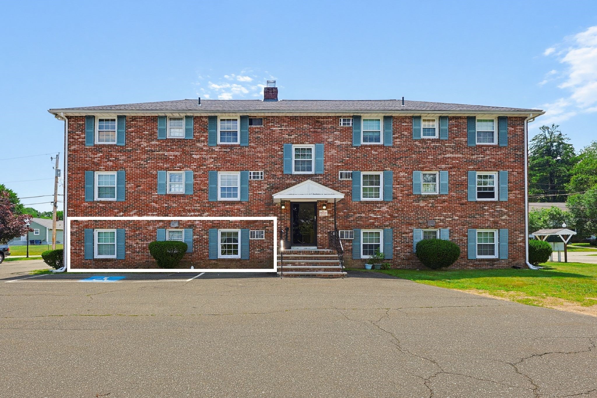 15 Frank St Unit 1, Dracut, MA 01826