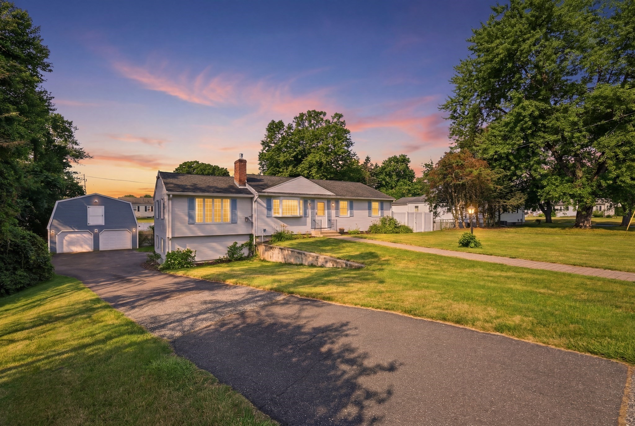 33 Alandale Drive, East Longmeadow, MA 01028