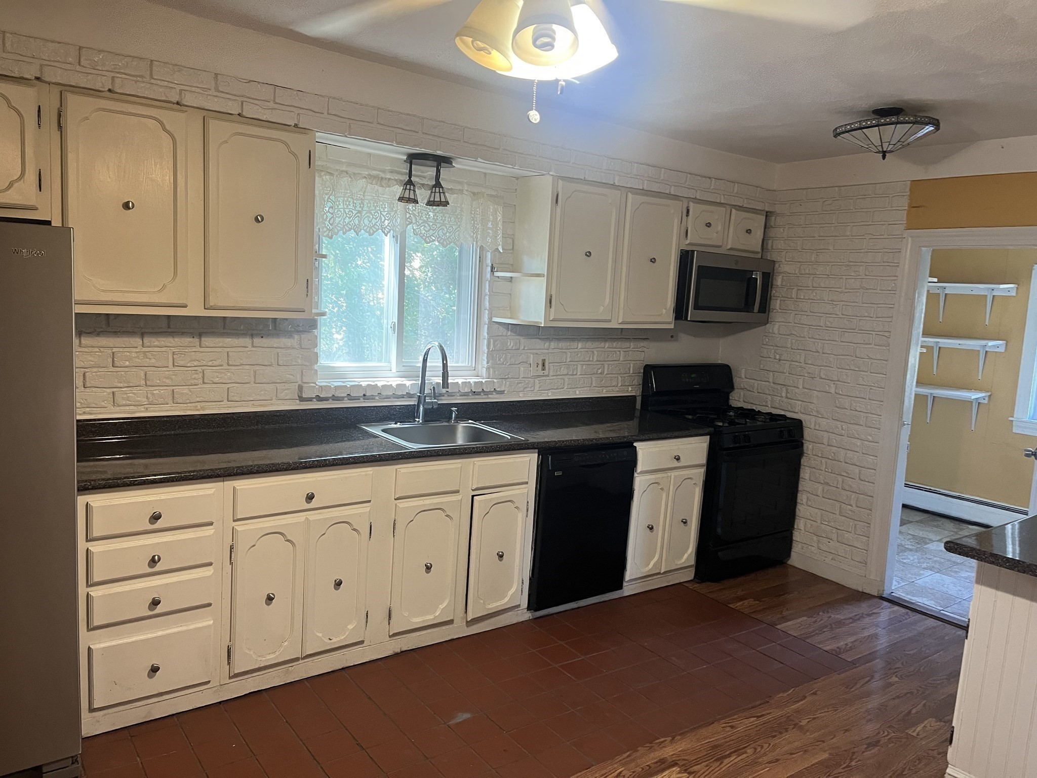 47 George Ave, Revere, MA 02151 - Image 16