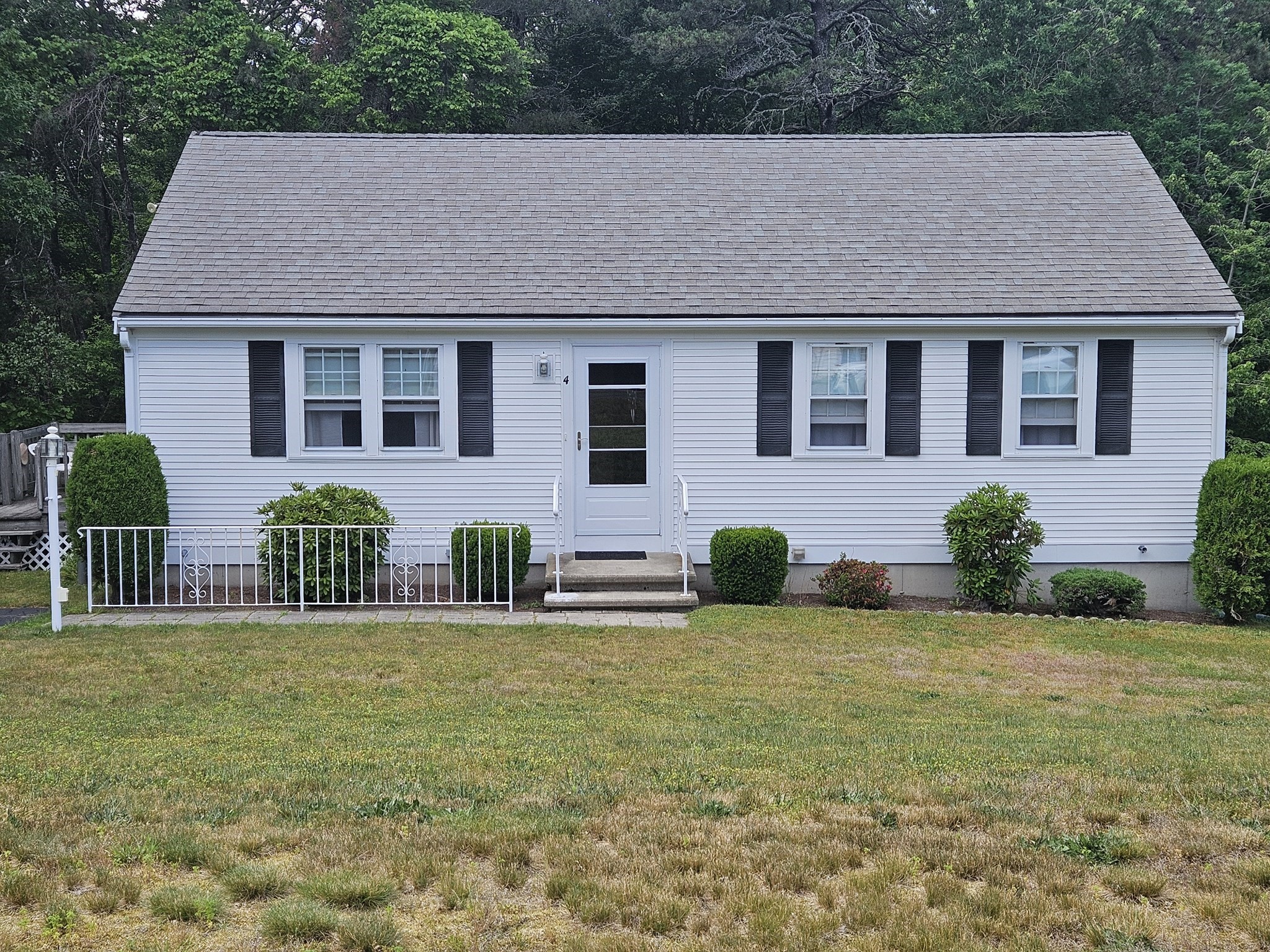 4 Ryder Cir, Sandwich, MA 02563
