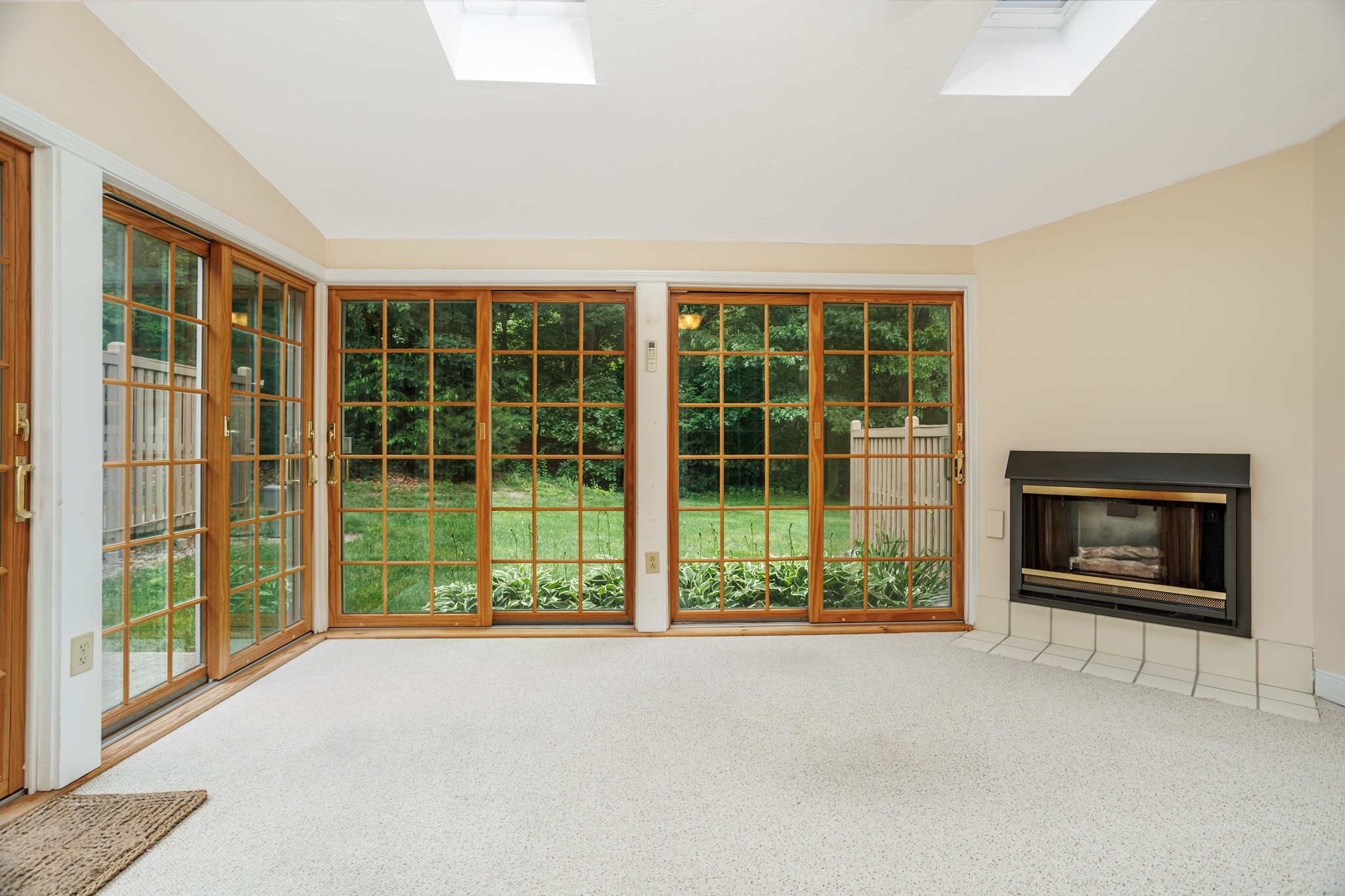 212 Ridgefield Cir Unit 212B, Clinton, MA 01510 - Image 13