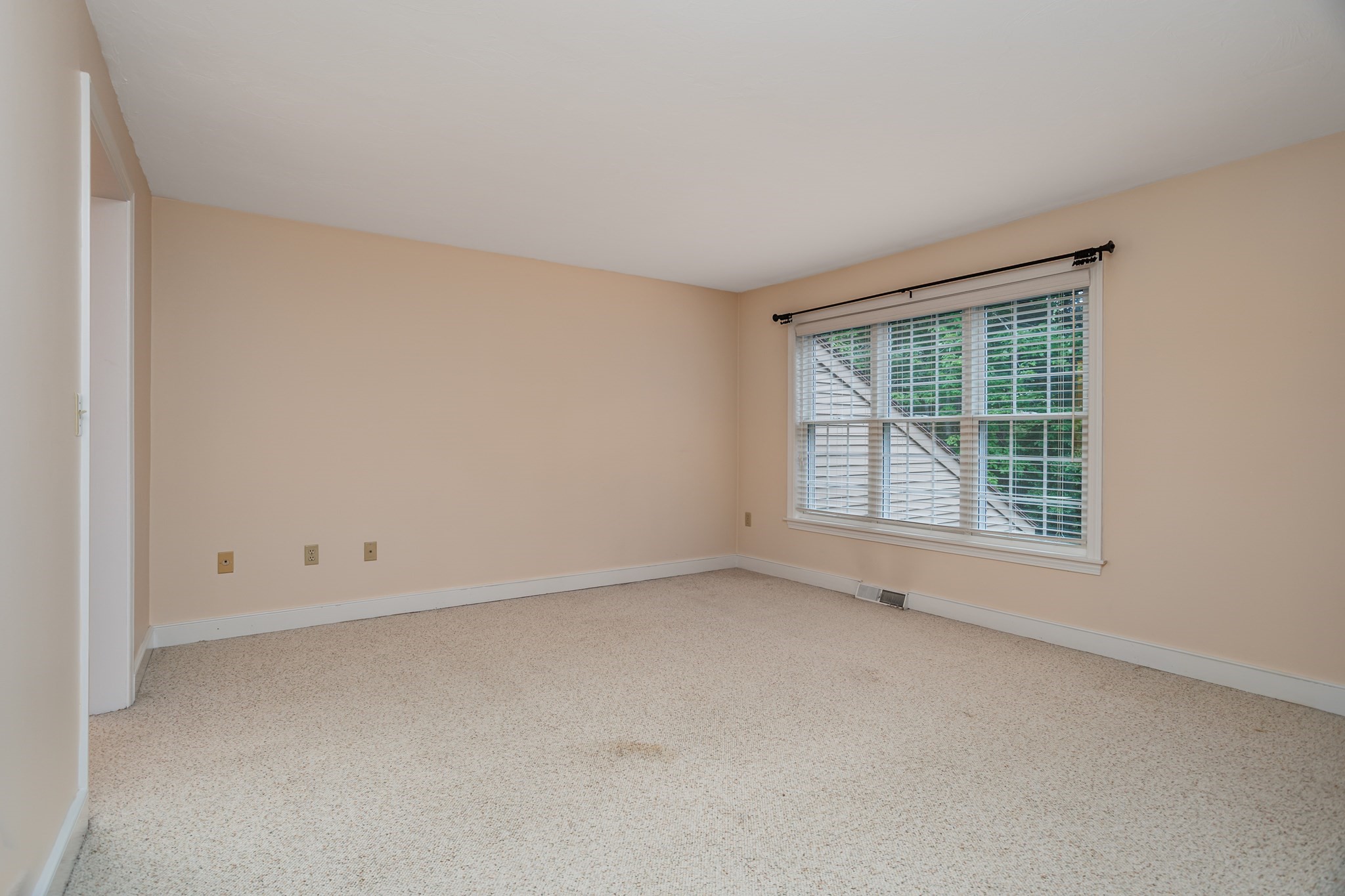 212 Ridgefield Cir Unit 212B, Clinton, MA 01510 - Image 28