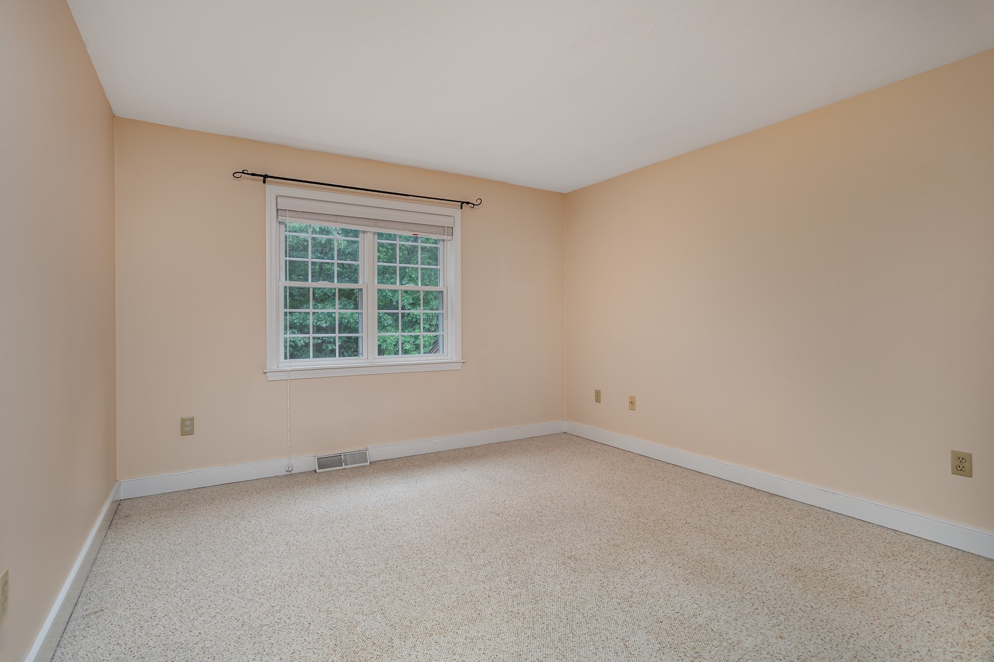 212 Ridgefield Cir Unit 212B, Clinton, MA 01510 - Image 34