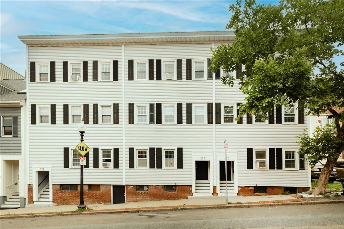 377 Bunker Hill St. Unit 2, Charlestown, Boston, MA 02129