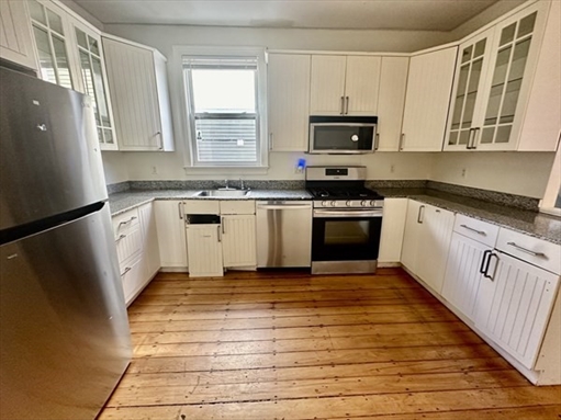 731 Parker St, Apt 1