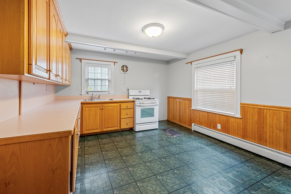 9 Auburn Rd, Beverly, MA Image 14