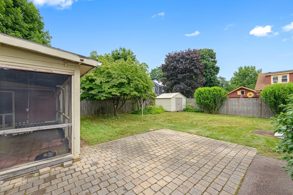 9 Auburn Rd, Beverly, MA Image 3