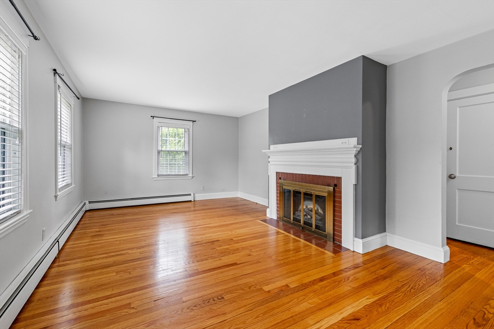 9 Auburn Rd, Beverly, MA Image 8