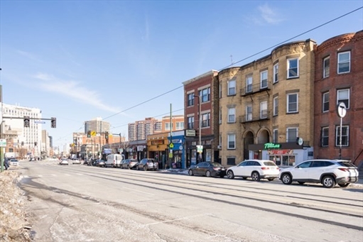 754 Huntington Ave, Apt 3