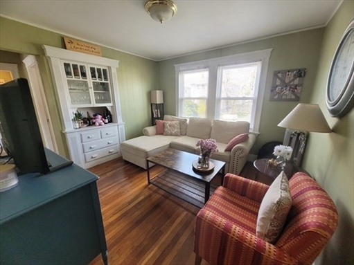 31 Lyman Ave, Apt 31
