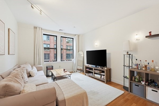 42 Beach St, Apt 6B