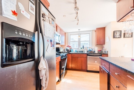 2 Boylston St, Apt 1