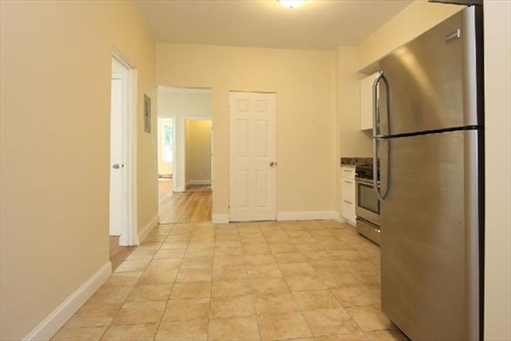 114 Everett St, Apt 2