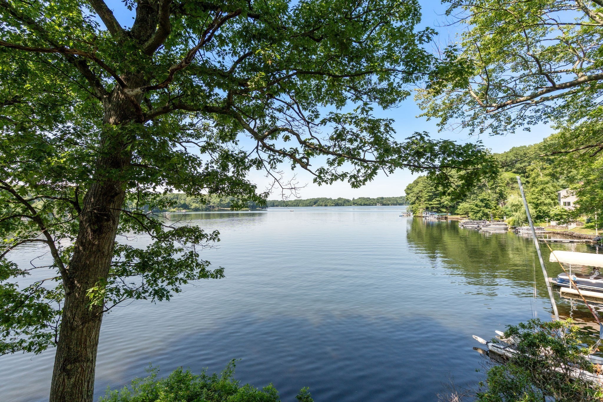 40 Maple Ln, Sutton, MA 01590