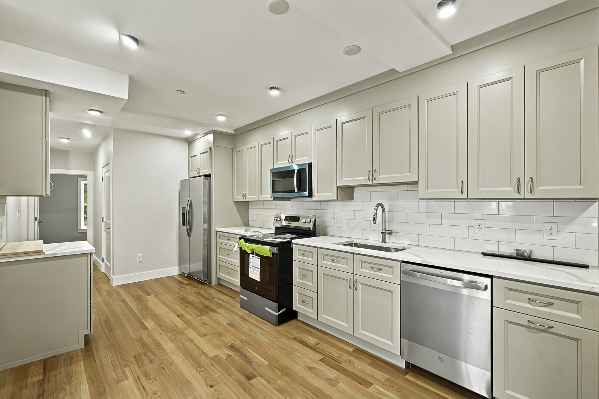 4 Mayhew St, Framingham, MA 01702 - Image 5