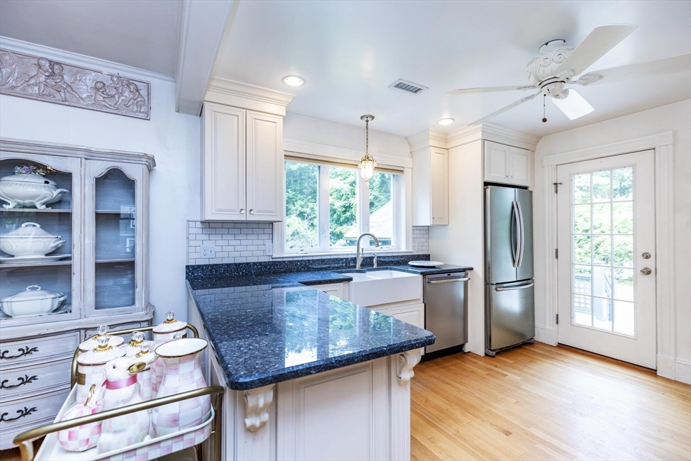 20 Grover St., Beverly, MA Image 15
