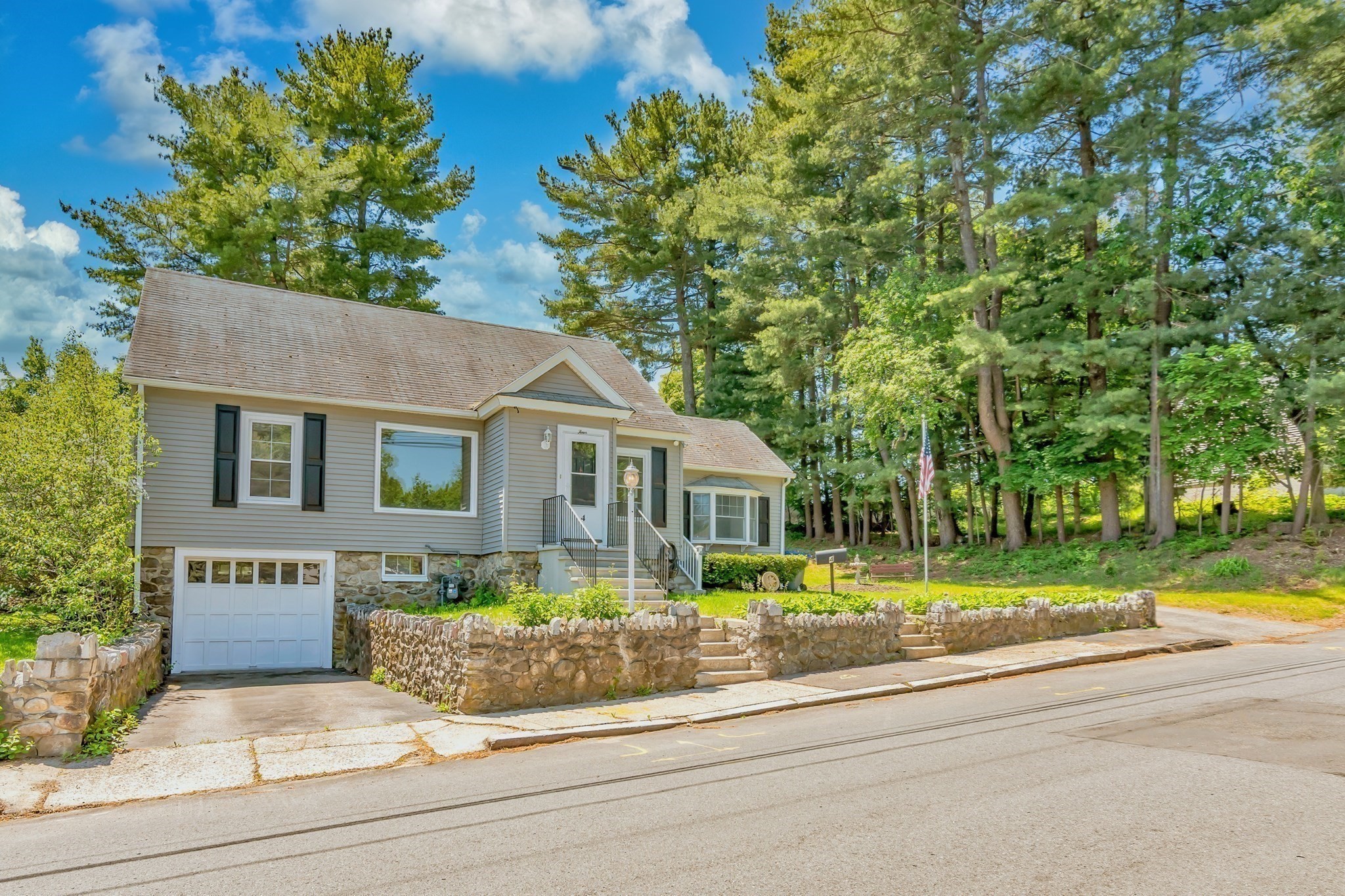 4 Capitol Street, Methuen, MA 01844