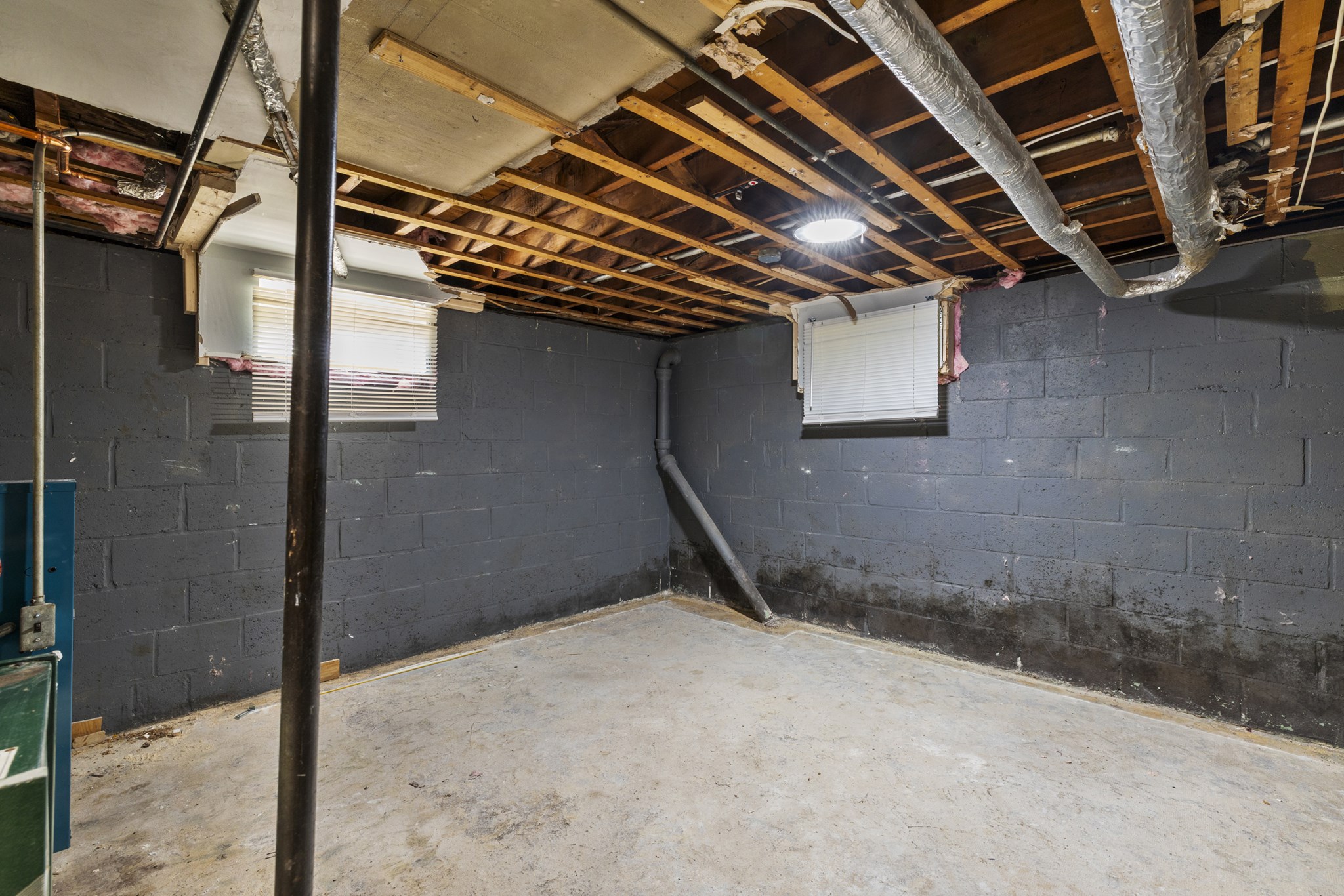 52 Chesterfield, Hyde Park, Boston, MA 02136 - Image 17