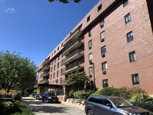 135 Pleasant St, Apt 307