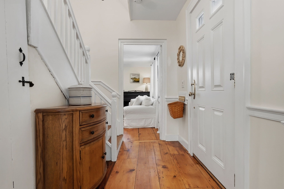 15 1/2 River Street, Salem, MA Image 16