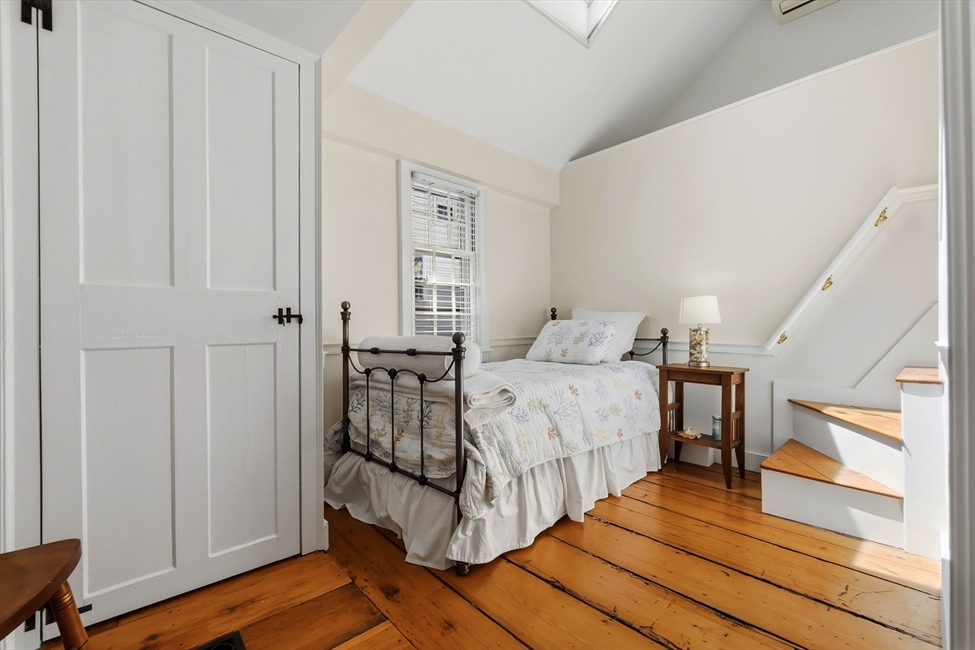 15 1/2 River Street, Salem, MA Image 22