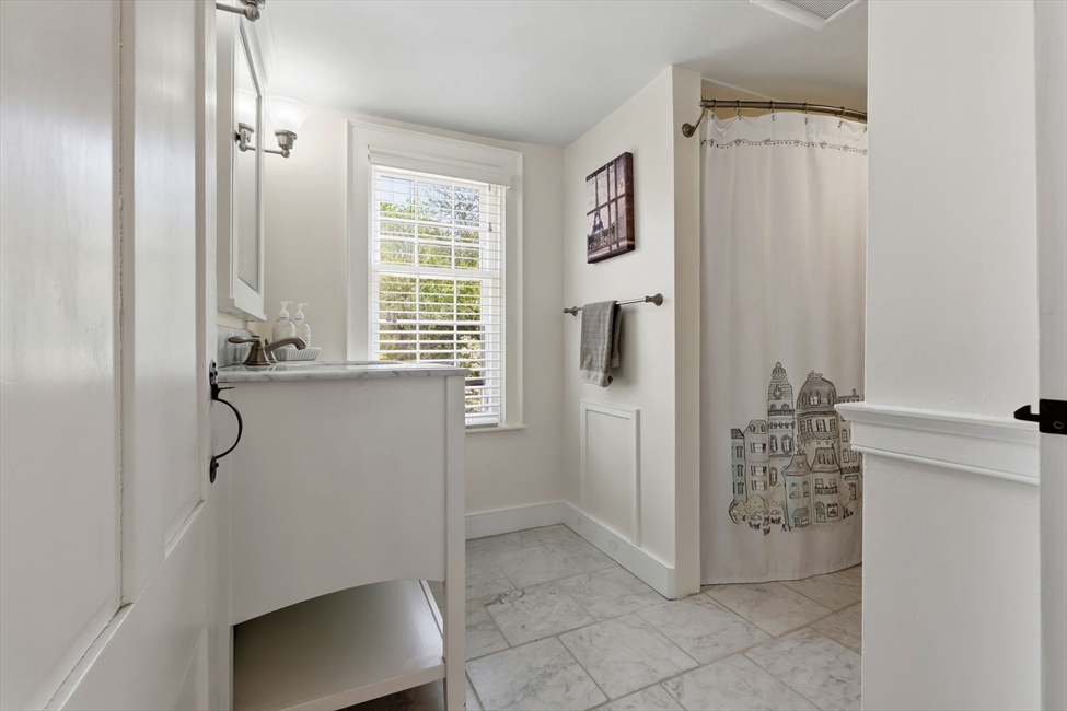 15 1/2 River Street, Salem, MA Image 29