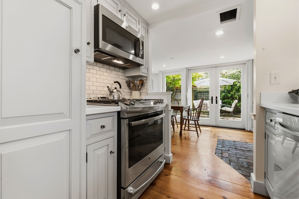 15 1/2 River Street, Salem, MA Image 9