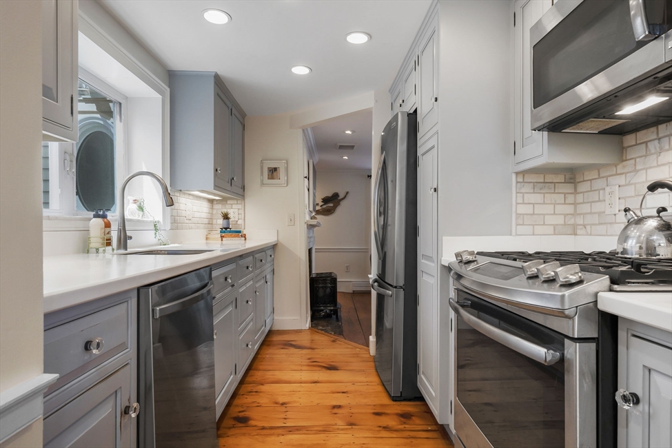 15 1/2 River Street, Salem, MA Image 10