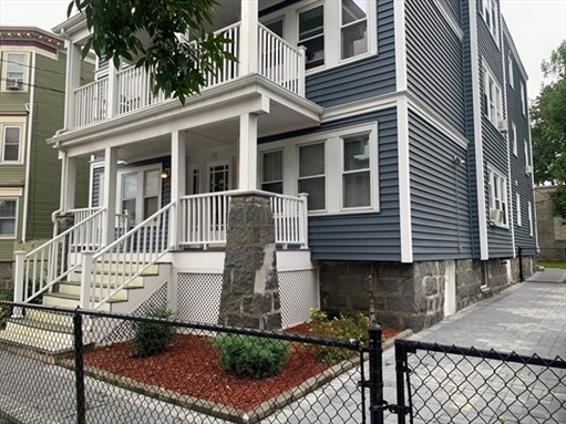 29 Gibson St, Apt 2L