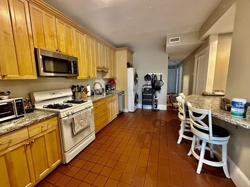 5 Sachem St, Apt 2