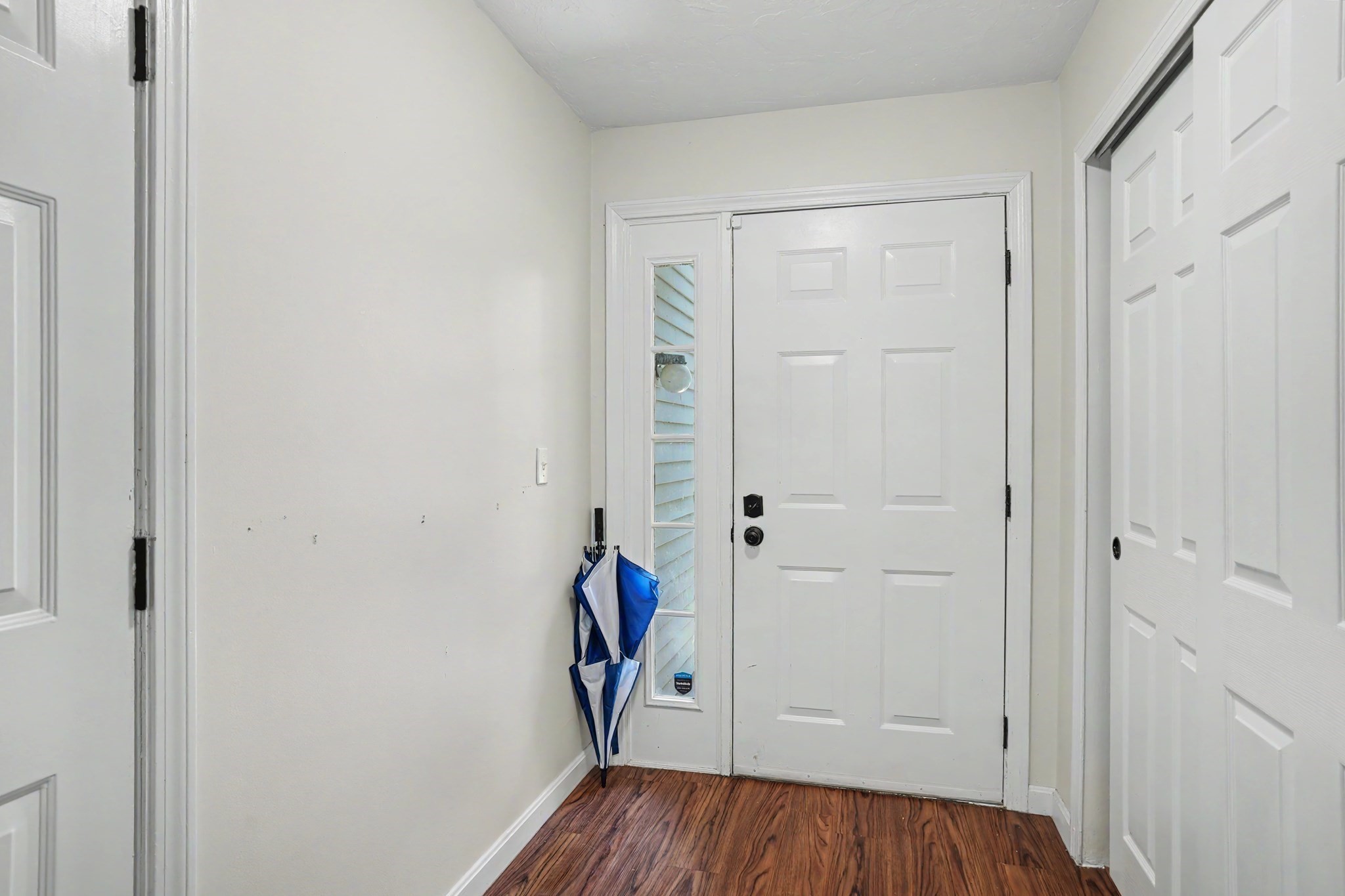 113 Ridgefield Circle Unit C, Clinton, MA 01510 - Image 2