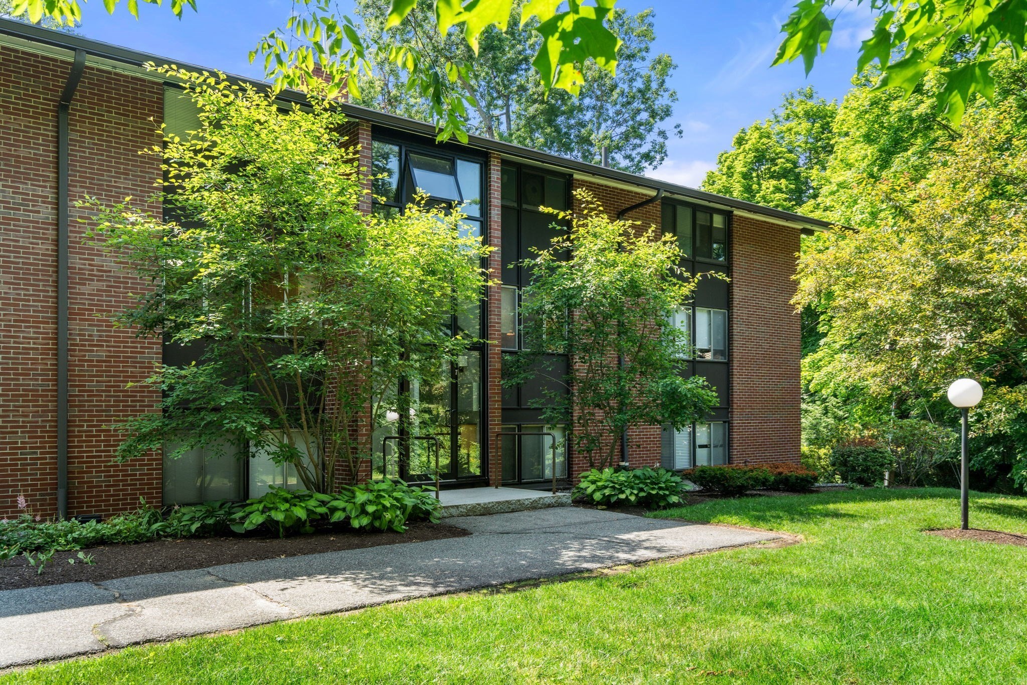 7 Longwood Drive Unit 207, Andover, MA 01810