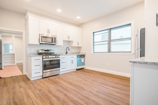 344 Saratoga St, Apt 3