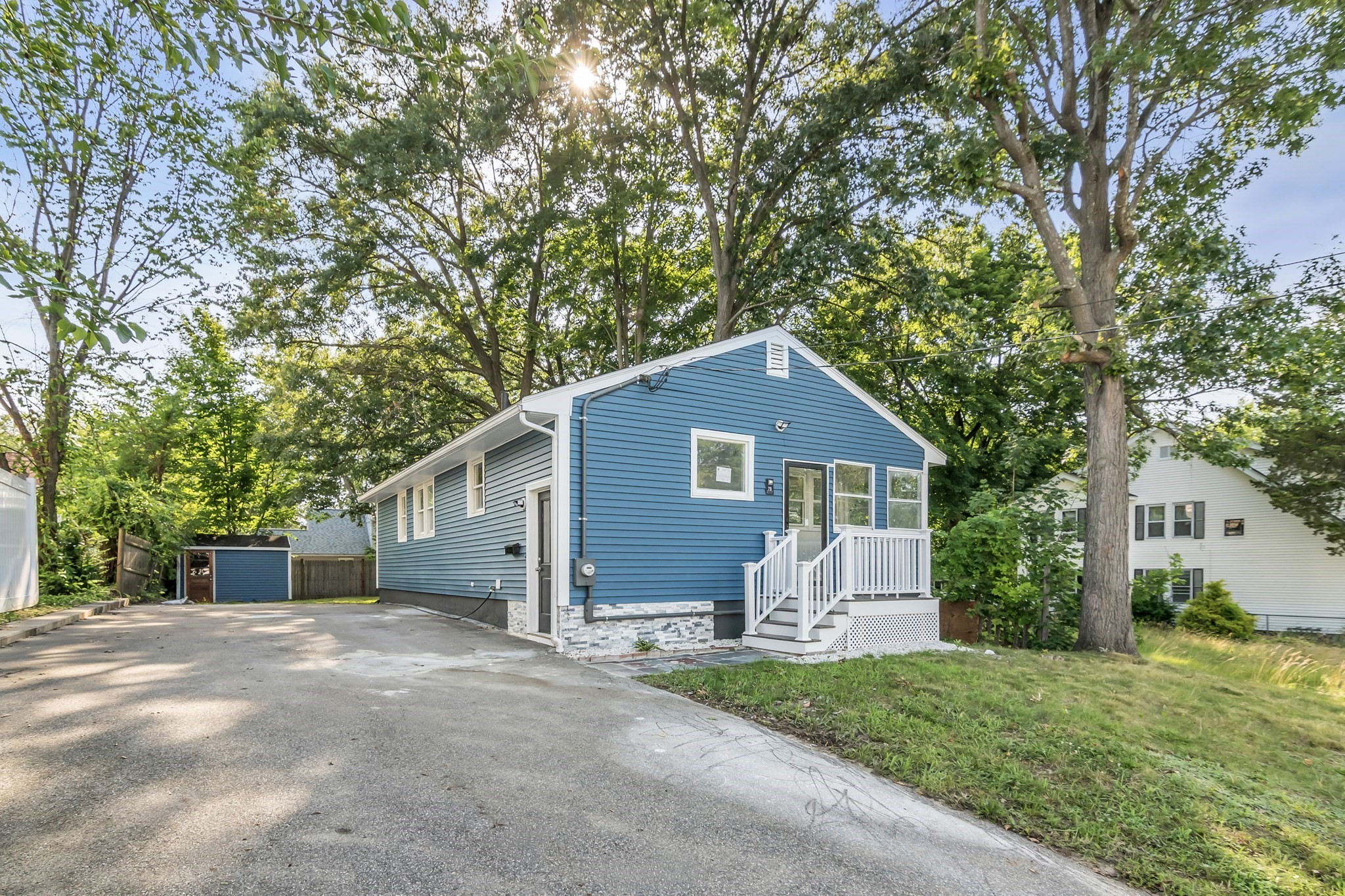 7 Stevens St, Lawrence, MA 01843
