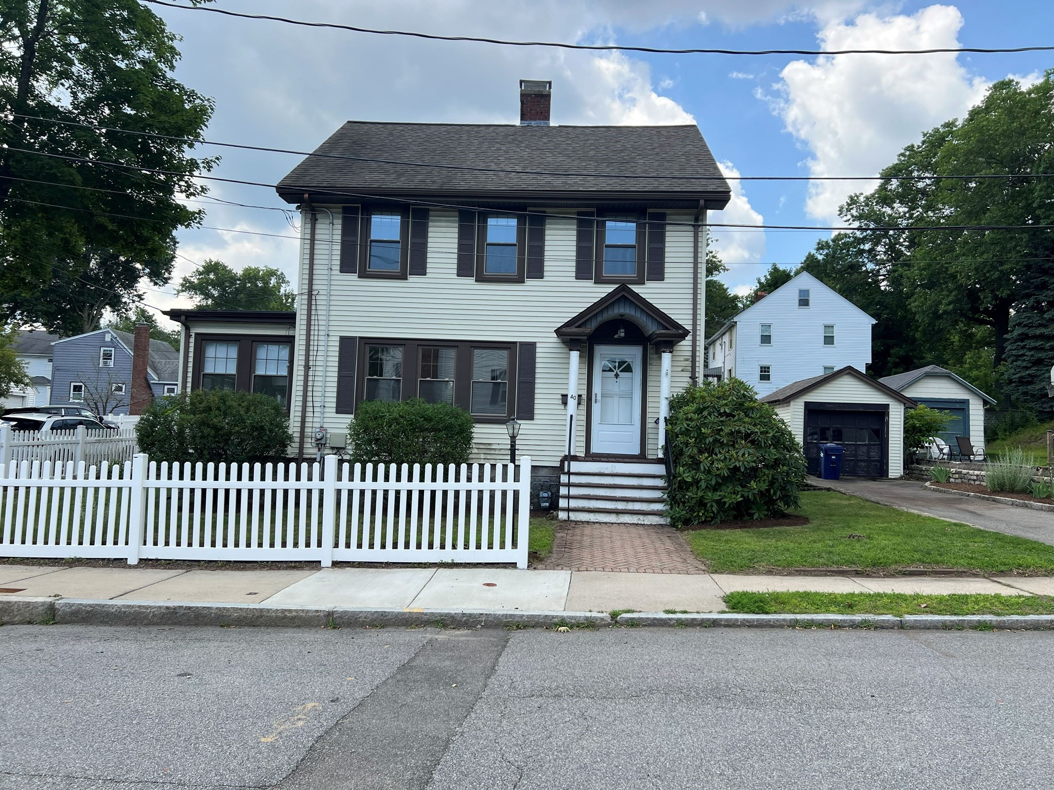 40 Kingsland Rd, West Roxbury, Boston, MA 02132