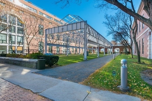 42 8th Street, Apt 5519
