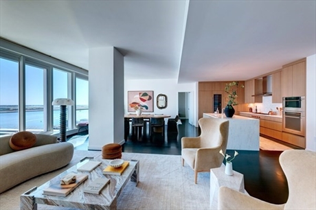 150 Seaport Blvd