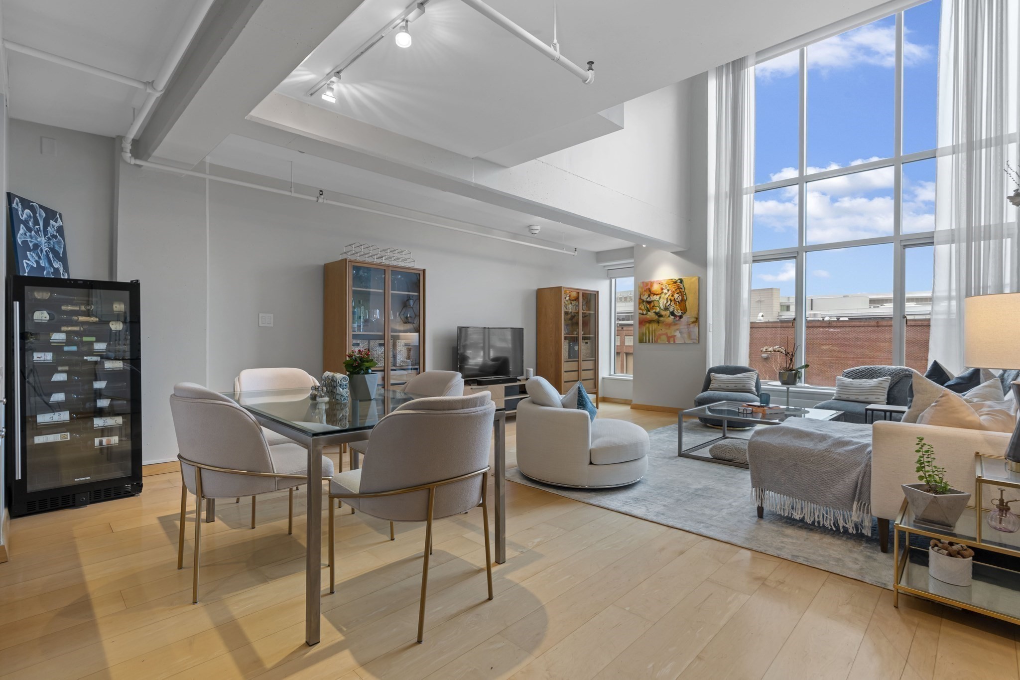 25 Channel Center Unit 212, Seaport, Boston, MA 02210