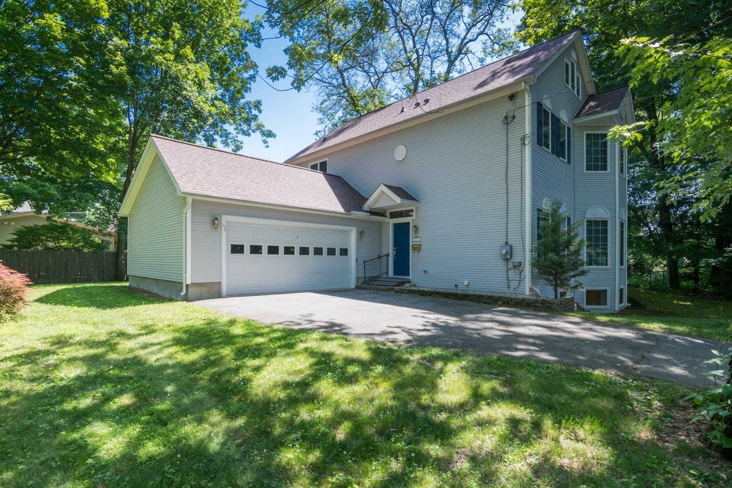 62 Fairview Ave, Northampton, MA 01060