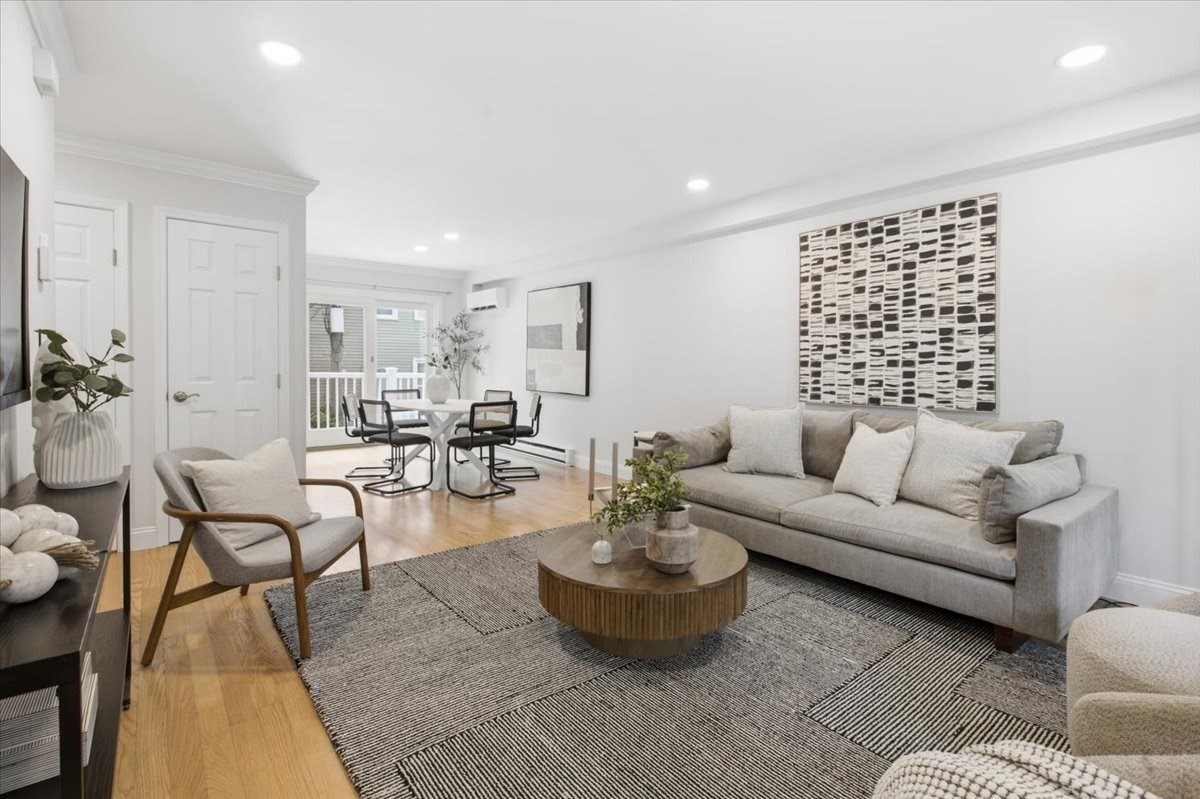 75 Bolton St Unit 75, South Boston, Boston, MA 02127