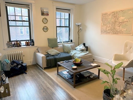 60 Queensberry, Apt 9