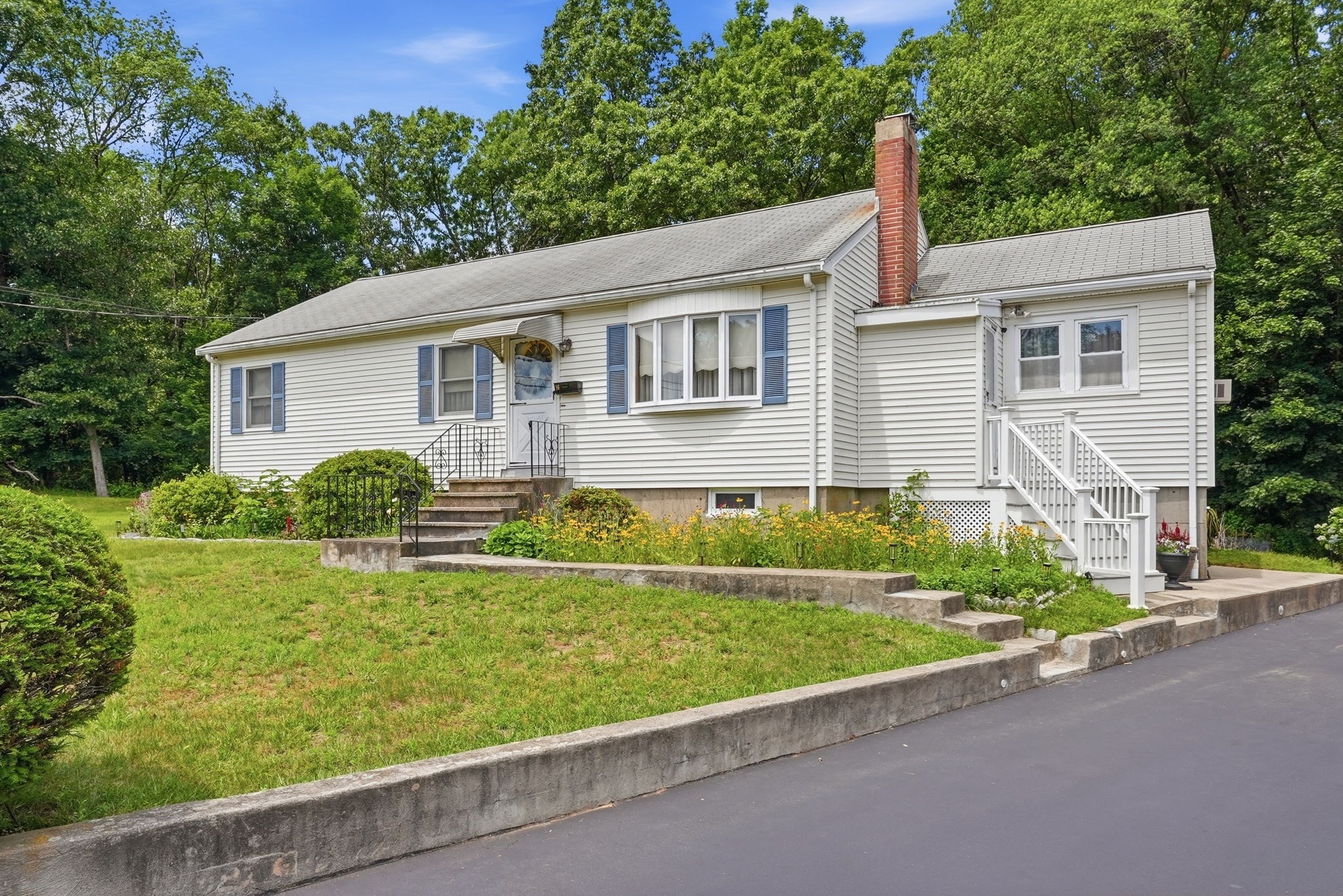16 Gloria Rd., Randolph, MA 02368